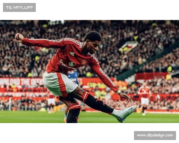 罗马诺:纽卡欲向谢什科表决心 曼联认为仍有机会争夺中锋 罗马诺:纽卡欲向谢什科表决心 曼联认为仍有机会争夺中锋